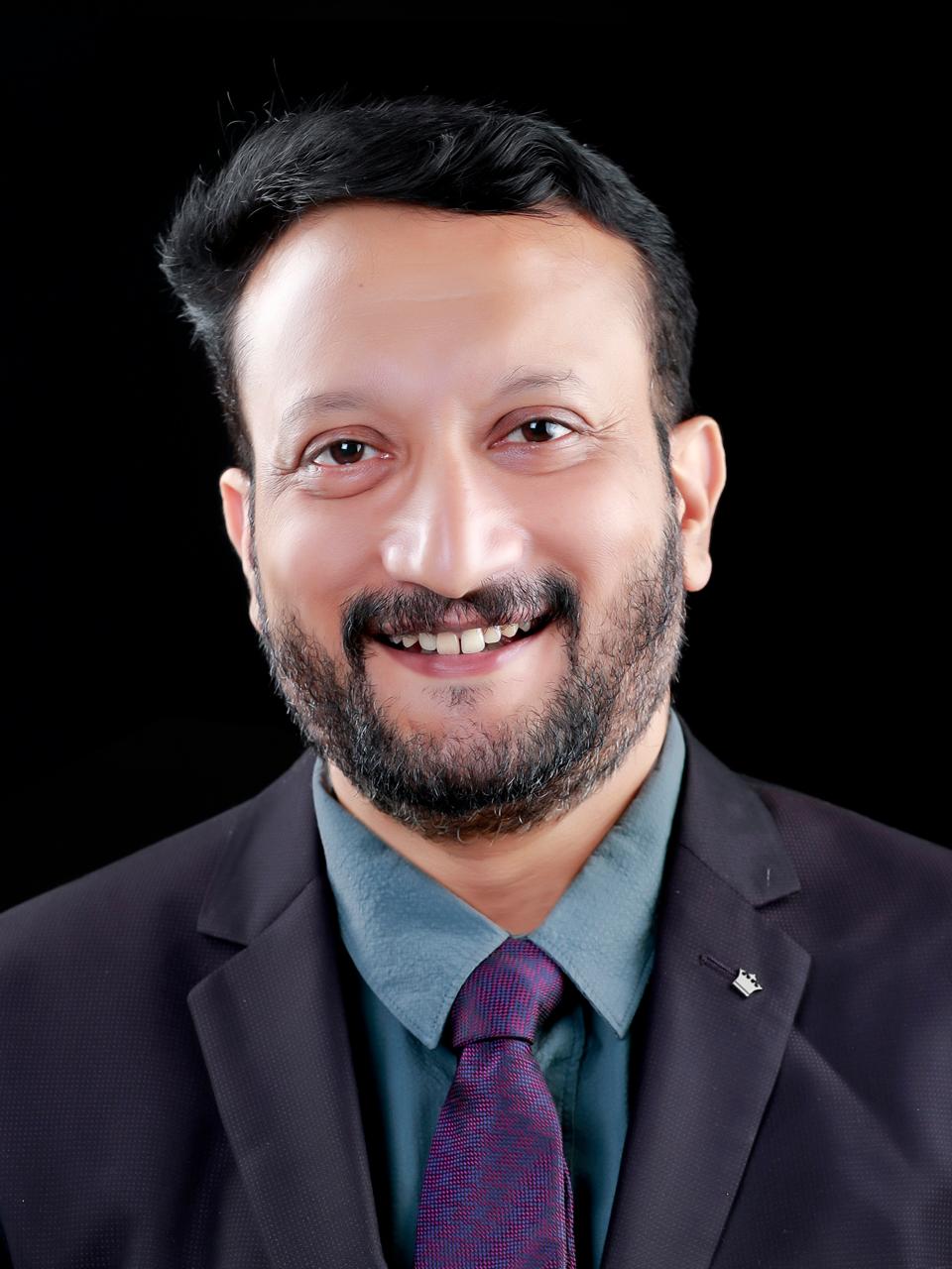 Dr Deepak J Kalarickal
